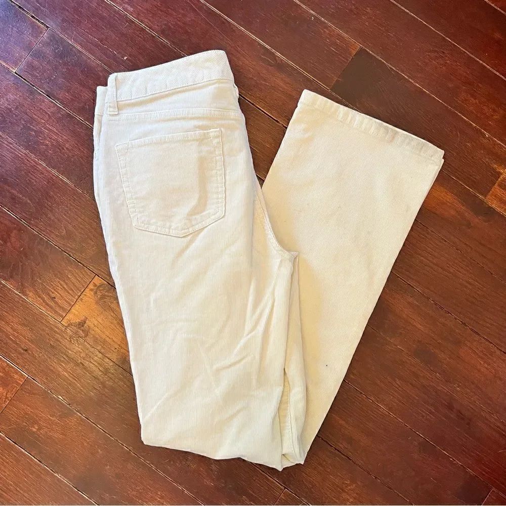 St. John’s Bay cream Corduroy pants 10